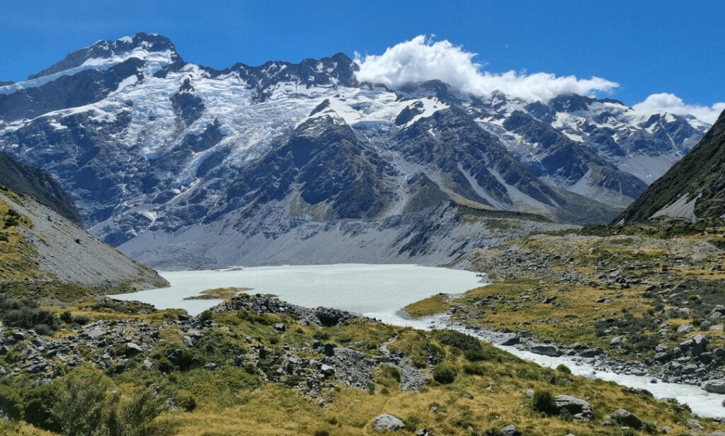 The beautiful New Zealand during our 10 Day South Island New Zealand itinerary.