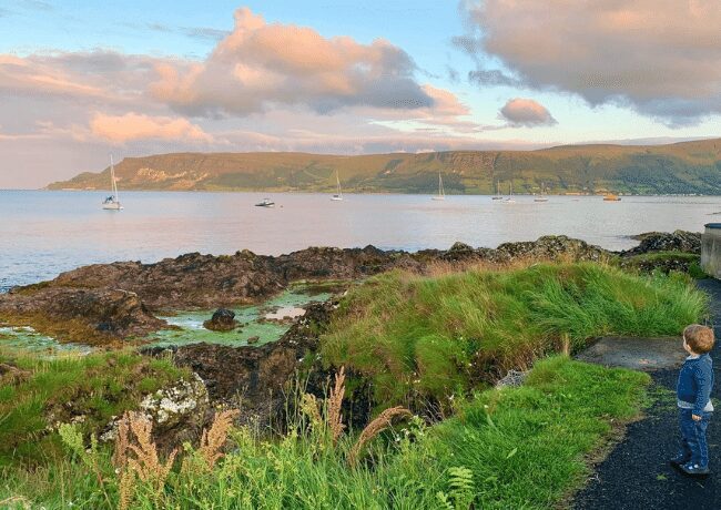 My kid is amazed in this panaromic view of Belfast in Northern Ireland.