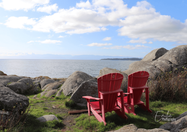 Immerse yourself in the awe-inspiring beauty of Parks Canada, where big rolling stones, pristine lakes shimmer, and nature beckons you to take a seat and experience tranquility like never before.