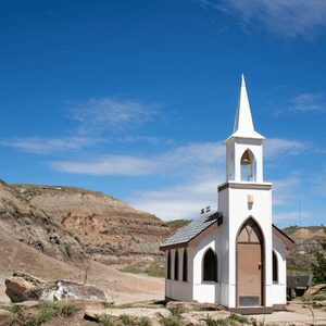 drumheller-little-church