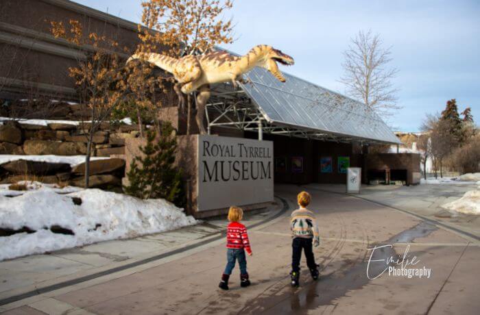 royal-tyrrell-museum-entrance