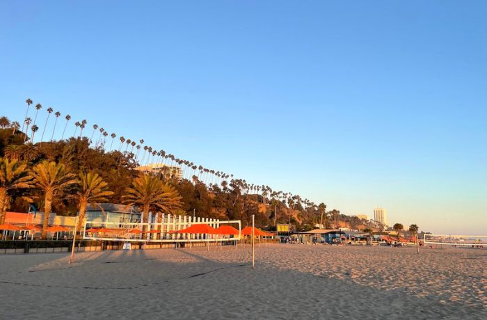 Experience the vibrant and sun-kissed atmosphere of Santa Monica, a charming beachfront city on the outskirts of Los Angeles. With its iconic Santa Monica Pier, golden sands, world-class shopping on Third Street Promenade, and a lively cultural scene, Santa Monica offers a quintessential Southern California beach experience for visitors of all ages.