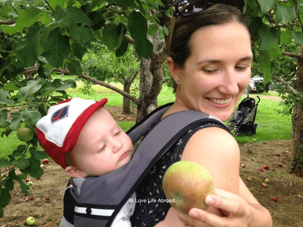 Best Hiking Baby Carrier ErgoBaby Omni Breeze