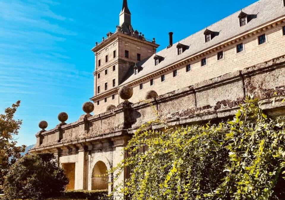 One of the best town in Madrid. Photo taken during our daytrip to San Lorenzo de El Escoria.