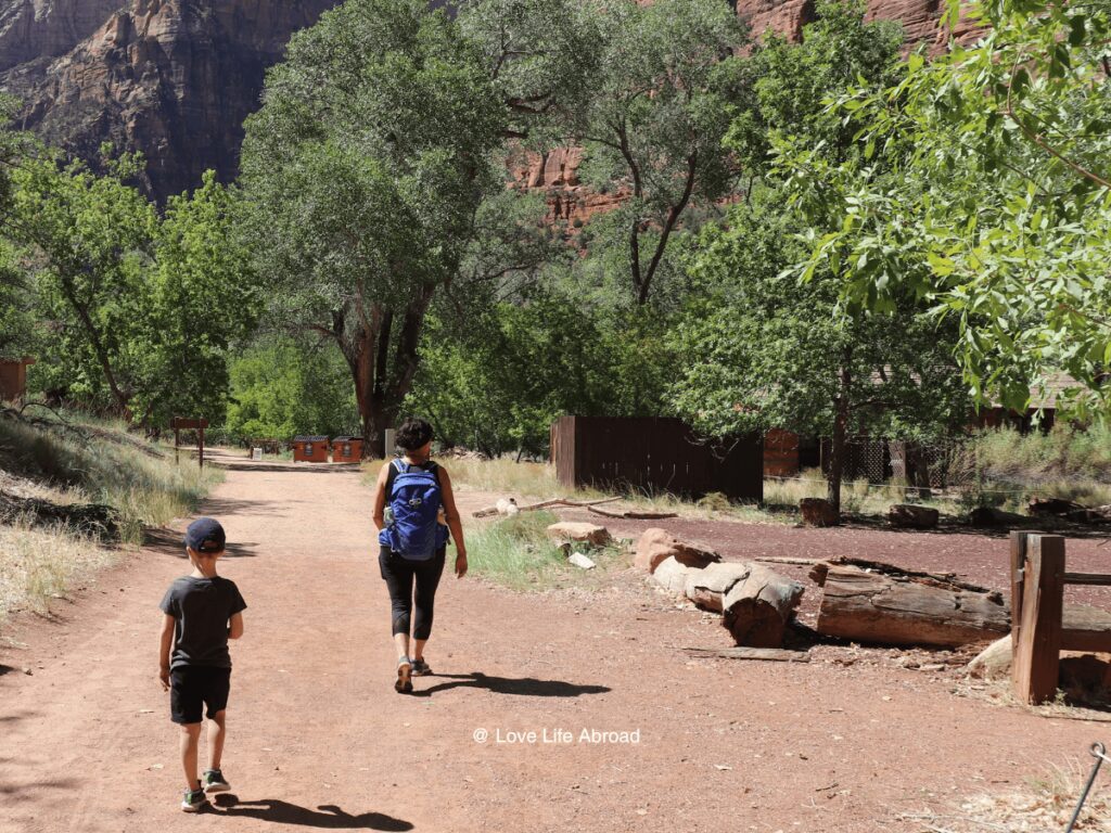 The Grotto Trail connects Zion Lodge tp the Grotto picnic area