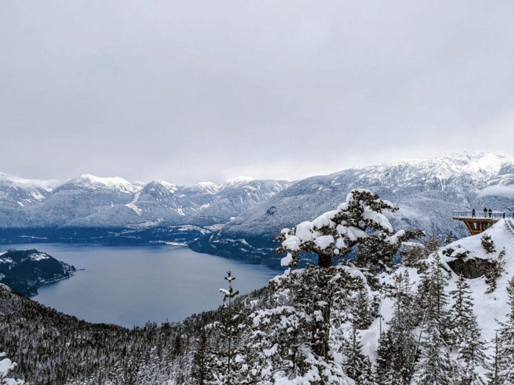 View from the top of the Sea-to-Sky gondola. Photo credit: Rebecca/Veggies Abroad