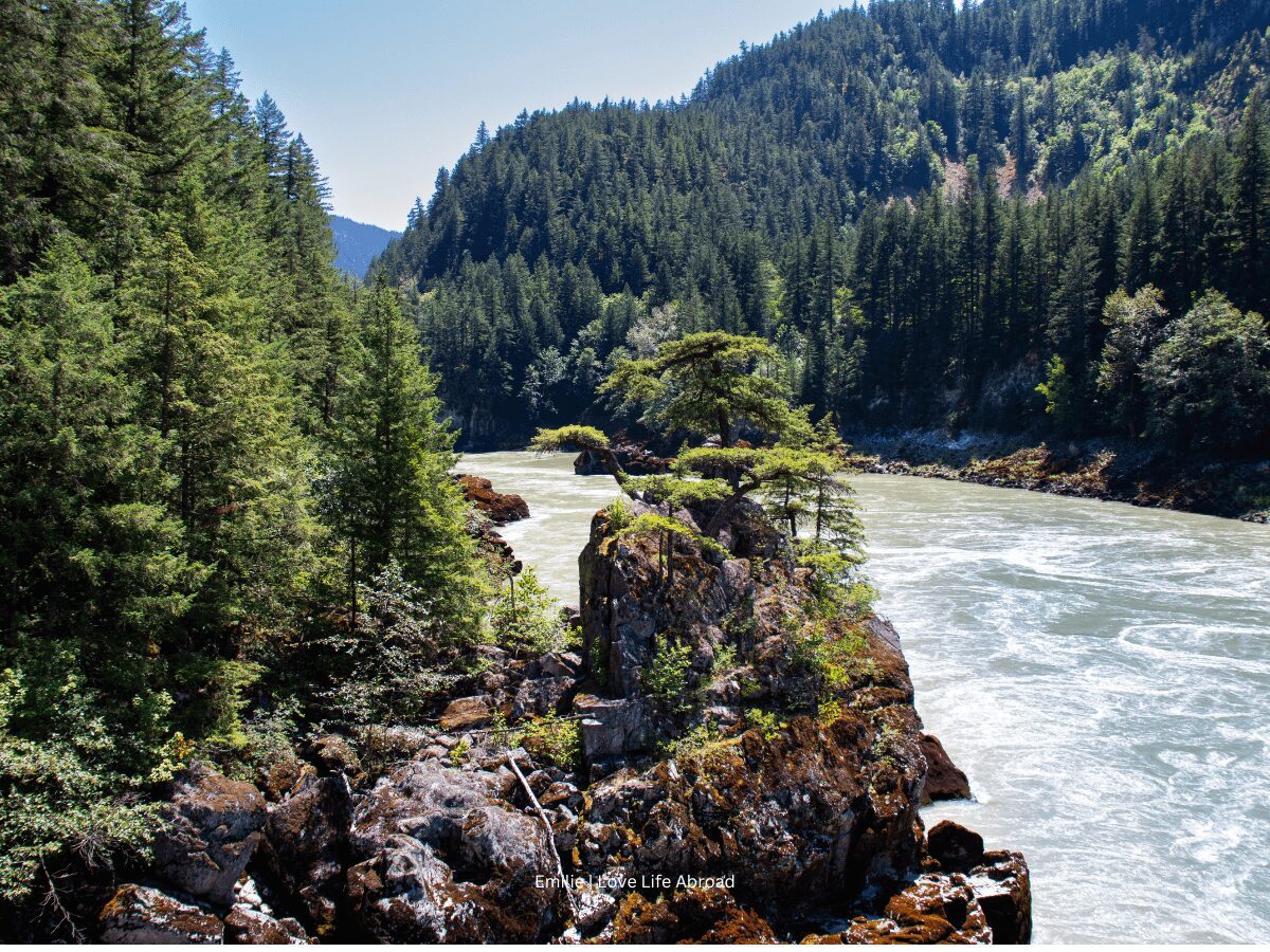 a scenic road trip along Fraser Canyon highway