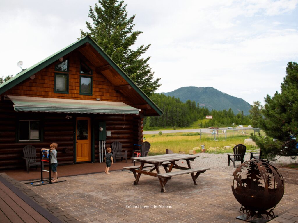 A little cabin we found on HomeExchange in West Glacier 1