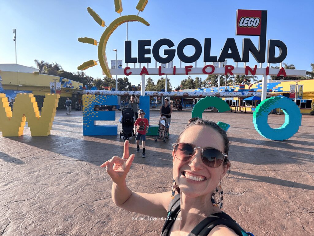 Cliché photo in front of the Legoland sign in San Diego