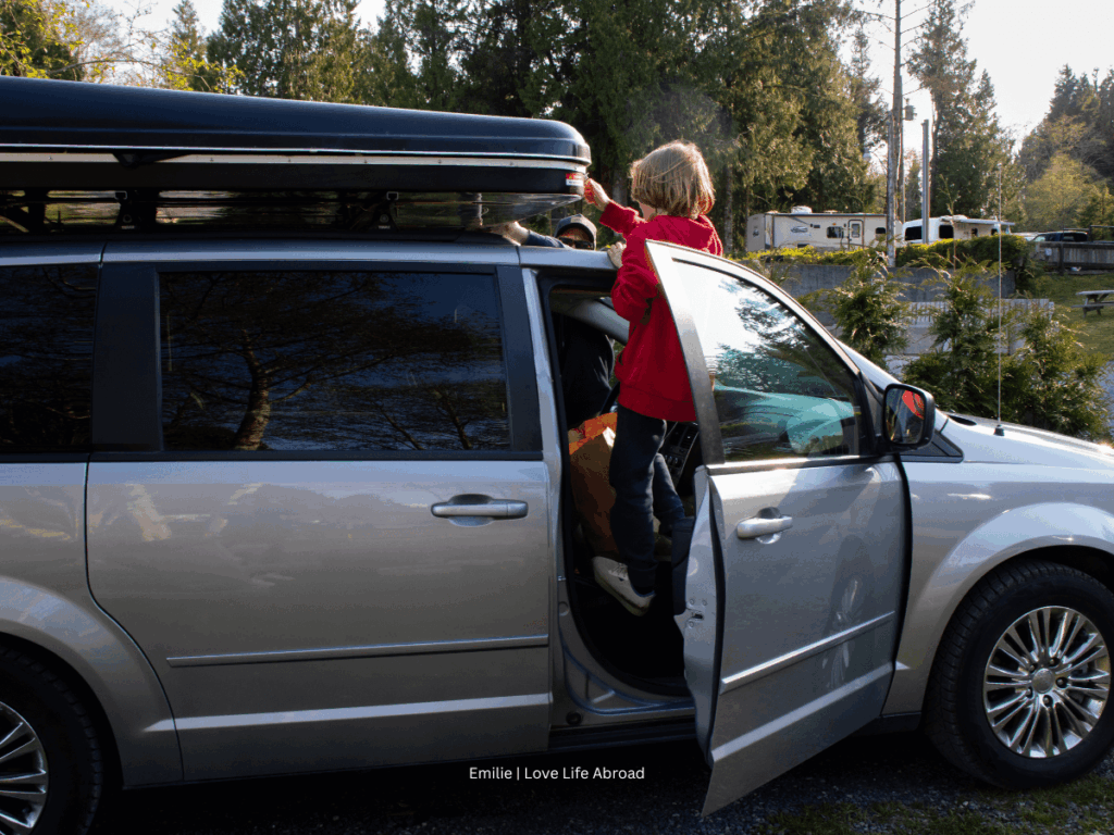 The rooftop tent is so easy to setup 1 » Love Life Abroad The rooftop tent is so easy to setup